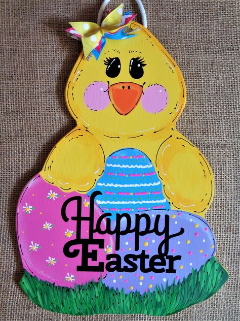 Easter Quilts, Country Wood Crafts, Easter Rocks, Easter Wall Hanging, Sign Hanger, Spring Mason Jar, Crayon Letter, Mason Jar Sign, Board Crafts