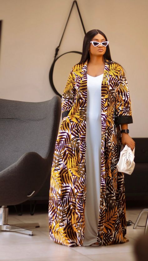 Modern Kimono Fashion Outfits, Modern Kimono Fashion, African Print Kimono, Ankara Kimono, Mode Kimono, Ankara Gown Styles, Kimono Design, African Inspired Fashion, African Print Dresses