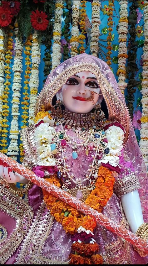 Radha Rani Beautiful Pics, Radhe Rani Hd Wallpapers, Barsana Radha Rani Temple, Radha Rani Image Barsana, Radha Rani Wallpaper, Radha Rani Image, Radha Rani Wallpaper Full Hd, Shree Radha Rani, Radha Krishna Modern Art