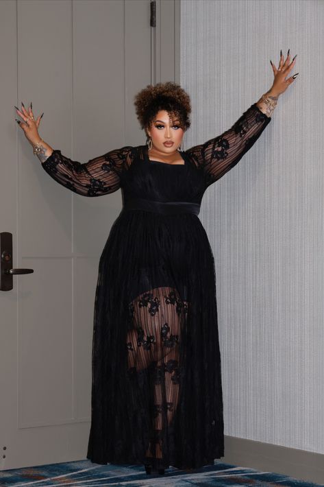 Denisha combs, plus size, curvy, black dress, black lace dress, plus size clothes, plus size formal dress, influencer, model All Black Plus Size Outfit, Curvy Black Dress, Black Plus Size Outfits, Lace Dress Plus Size, Mafia Dress, Ethereal Dresses, Plus Size Formal Dress, Plus Size Long Dresses, Clothes Plus Size