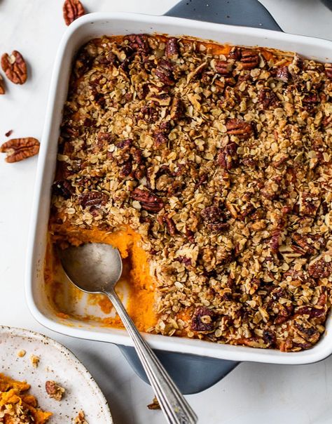 Skinnytaste - Thanksgiving Week Day 3! This lightened-up... Gluten Free Sweet Potato Casserole, Healthy Sweet Potato Casserole, Sweet Potato Casserole Healthy, Healthy Sweet Potato, Oatmeal Toppings, Gluten Free Sweet Potato, Gluten Free Sides, Stuffed Sweet Potato Healthy, Delicious Thanksgiving