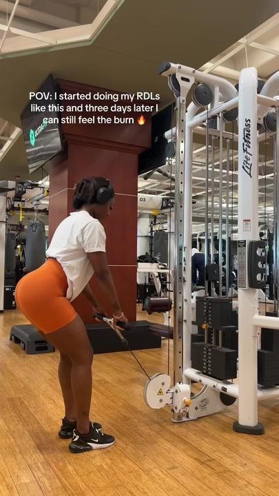 Cable Deadlift, Smith Machine Workout, Gym Leg Day, Cable Machine Workout, Glute Workout Gym, Cable Workout, Workout Room Home, Body Construction, Angela Simmons