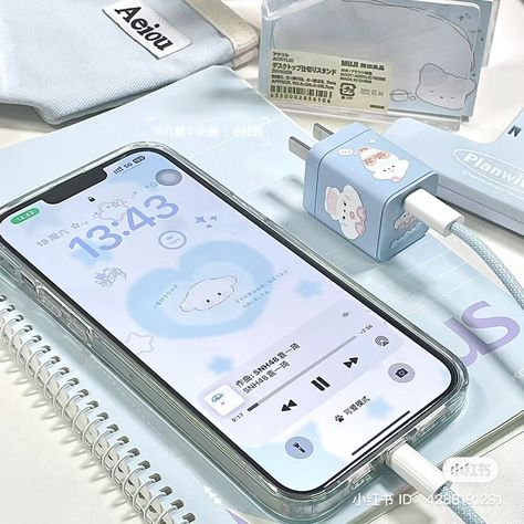 Blue Ipad Case Aesthetic, Blue Aesthetic School, Blue Wonyoungism, Kartu Tarot, Blue Core, Baby Blue Aesthetic, Light Blue Aesthetic, Iphone Obsession, Pretty Iphone Cases