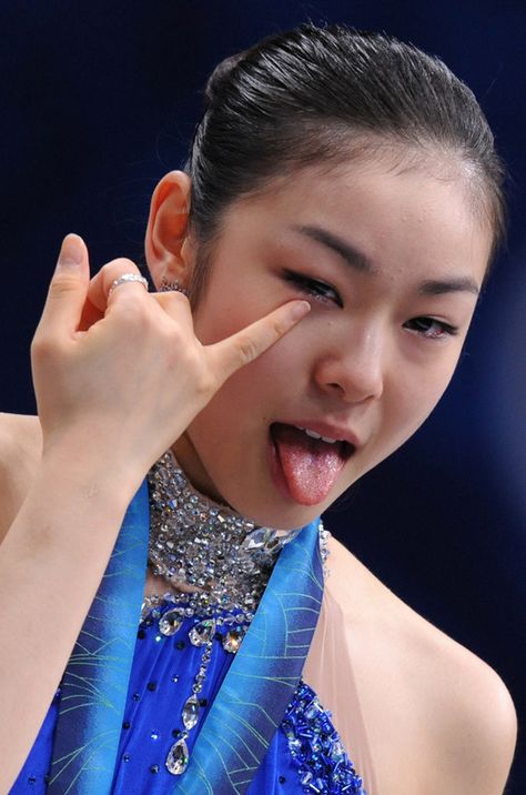 2010 Winter Olympics Vancouver, Women’s Figure Skating Champion, Yuna KIM. 김연아 Yuna Kim, Kim Yuna, Olympic Champion, Ice Queen, Winter Olympics, Figure Skater, Simply Beautiful, Figure Skating, Skating