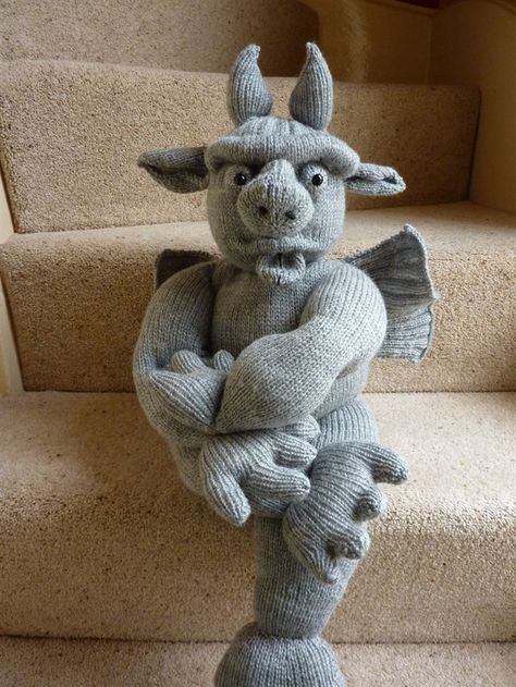 Crochet Gargoyle Pattern Free, Mythical Creature Crochet Pattern, Amigurumi Fantasy Creatures, Fantasy Dragon Amigurumi, Knit Dragon Wing Shawl, Kids Painting Crafts, Kids Knitting Patterns, Animal Knitting Patterns, Needle Felting Kits