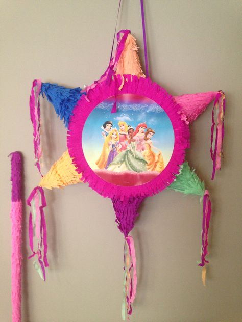 Disney Princess Pinata Ideas, Disney Princess Piñata, Disney Princess Pinata, Princess Pinata, Betta Breeding, Birthday Pinata, Princess Birthday Party Decorations, Disney Princess Birthday Party, Princess Theme Birthday