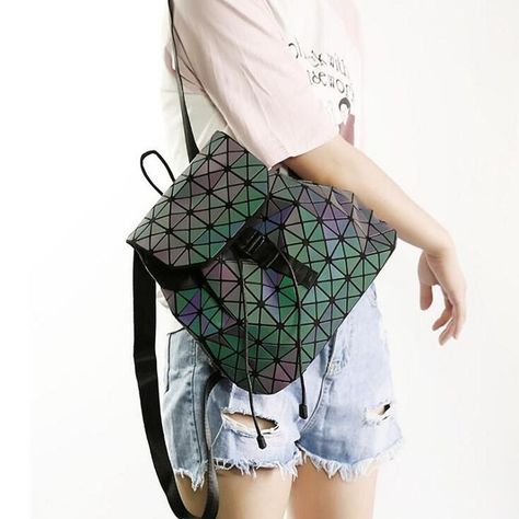 Diamond Lattice Geometric Women Purse #bag #handbags #purses #shopping #accessories #newcollection #fashionbag #purseswag #designerbag #baggadget #gucci #luxurybagbrand #fashionista Frida Kahlo Illustration, Unique Wallets, Women Purse, Hot Gifts, Fashion Deals, Spring Outfits Women, Casual Work Outfits, Dark Night, Outfits Women