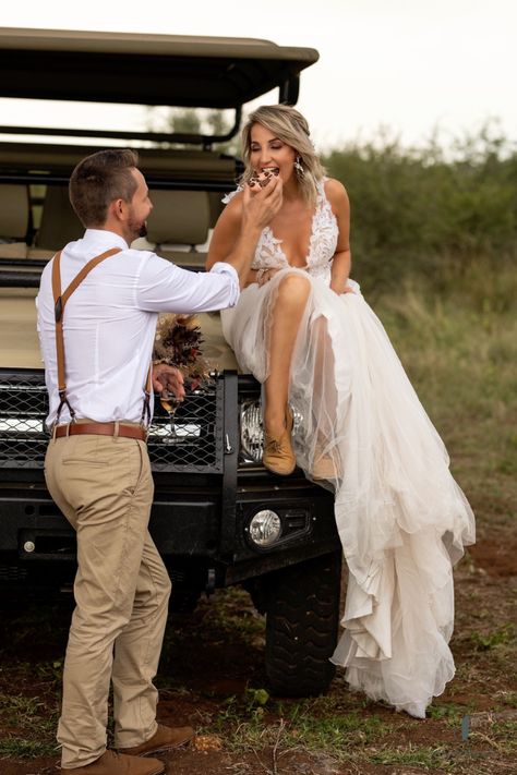 Bushveld Wedding Ideas South Africa, Bush Wedding Ideas, African Bush Wedding, Bushveld Wedding Ideas, Safari Elopement, Bushveld Wedding, Wedding Preparation Photos, South Africa Safari, Bush Wedding