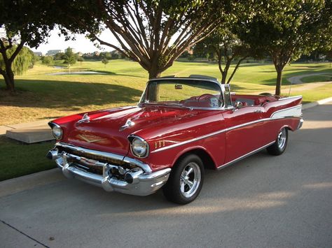 Dream car 1957 Chevrolet bel air convertible red Chevrolet 1957, E90 Bmw, 1957 Chevy Bel Air, Plymouth Fury, Auto Retro, Ferrari Laferrari, 1957 Chevrolet, Best Classic Cars, Chevy Bel Air