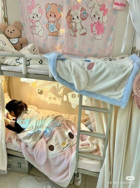 Sanrio Bedrooms, No Bed Bedroom Ideas, Bunk Bed Aesthetic, Bunk Bed Decorating Ideas, Cute Bedroom Ideas, Dekorasi Kamar Tidur, Room Redesign, Pinterest Room Decor, Simple Room