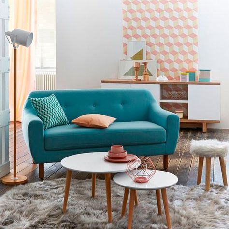 salon-pequeñó-sofa-azul Sofa Scandinavian, Latest Sofa, Sofa Design Ideas, Latest Sofa Designs, Blue Couch, Small Living Room Decor, Style Deco, Small Sofa, Interior Deco