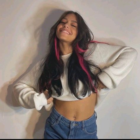 Maria Clara Garcia Mais conhecida como "Clara garcia" ou "Clarinha" (@claragnds) Clara Garcia, Maria Carla, Maria Garcia, Maria Clara, Jenna Ortega, Fortnite, Red Roses, Influencer, Crop Tops