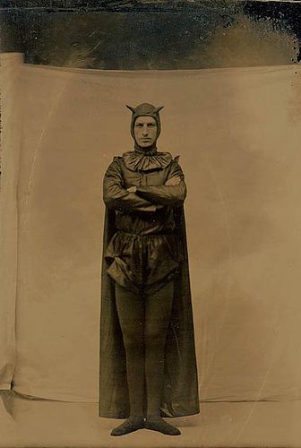 devil | by hastingsgraham Dracula's Daughter, Cirque Vintage, Man Bat, First Batman, Vintage Halloween Photos, Vintage People, Weird Vintage, Bat Costume, Marcus Black