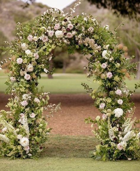 Pvc Wedding Arch, Garden Wedding Ceremony Decorations, Flower Archway, Summer Wedding Ceremony, Wedding Arbors, Floral Archway, Courtyard Wedding, Lush Wedding, Floral Arch Wedding