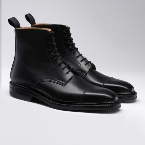 Black Leather Boots Ankle, Office Boots, Dress Leather Boots, Mens Dress Boots, Gentlemans Club, Crockett And Jones, Black Leather Ankle Boots, Boots Ankle, James Bond