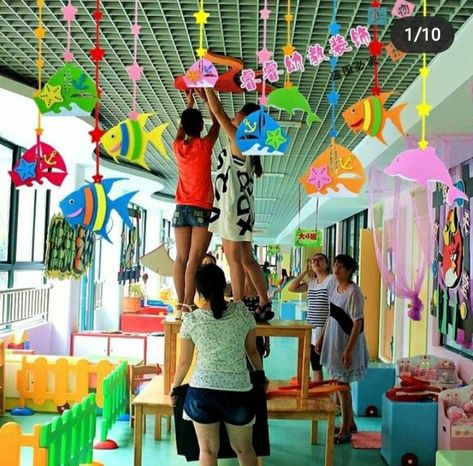 Classroom Ceiling Decorations, School Exterior, Classroom Ceiling, Decoration Classroom, Janmashtami Wishes, Construction For Kids, Alphabet Templates, Preschool Christmas Crafts, Preschool Art Activities