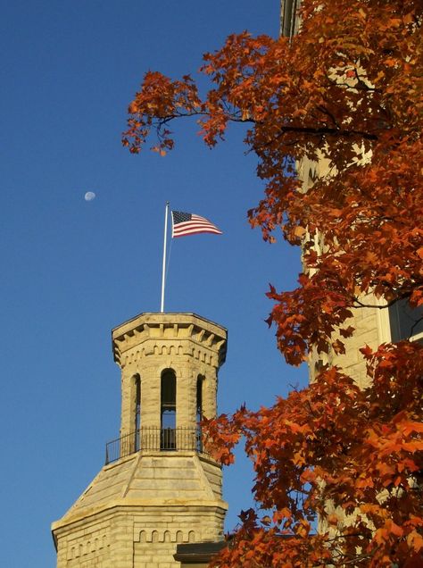 Walk around the Wheaton College campus...   501 College Avenue Wheaton, IL 60187 Wheaton College Illinois, Wheaton Illinois, College Goals, Wheaton College, Moving To Chicago, College Aesthetic, Clear Blue Water, College Campus, University Campus