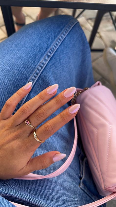 Bubblegum Chrome Nails, Baby Pink Chrome Nails Square, Pink Chrome Powder Nails, Bubble Gum Chrome Nails, Bubble Gum Pink Chrome Nails, Cloudy Pink Nails, Soft Pink Chrome Nails, Light Pink Chrome Nails Short, Pink Powder Acrylic Nails