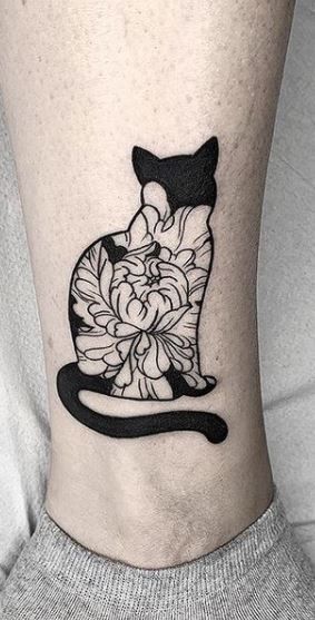 Multi Cat Tattoo, Cat Tattoo Floral, Cartoon Cat Tattoo Ideas, Playful Cat Tattoo, Funny Cat Tattoo Ideas, Black Cat Tattoos For Women, Cat Patchwork Tattoo, Cat Sun Tattoo, Cat Laying Down Tattoo