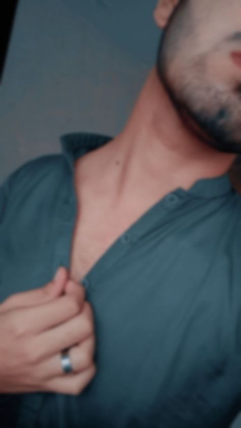 #neck#dps#aesthetic#boys#insta#hiddenface Dps Aesthetic, Boys Dps, Boy Blurred Pic, Black Suit Men, Boys Dp, Aesthetic Boys, Background Wallpaper For Photoshop, Suit Men, Black Suit