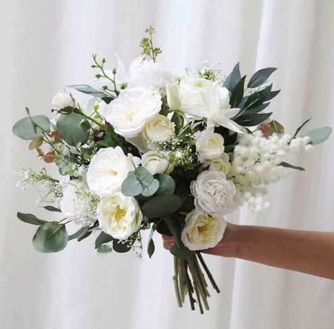 Ranunculus Bouquet, Greenery Flowers, Simple Wedding Bouquets, Austin Rose, Silk Wedding Bouquets, Silk Bouquet, Flower Tie, Bridal Bouquet Flowers, Silk Flower Bouquets