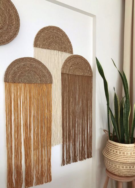 Macrame Home, Garden Rustic, Macrame Home Decor, Diy Boho Decor, Diy Home Decor Crafts, Garden Decor Diy, Diy Craft Ideas, Macrame Wall Hanging Diy, Diy Wall Art Decor