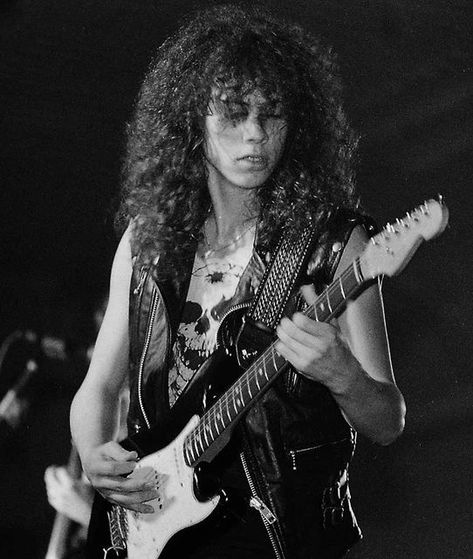 Metallica Widget, Metallica Pfp, Kirk Metallica, Kirk Hammett, James Hetfield, Thrash Metal, Celebrities Male, Music Bands, Guitarist