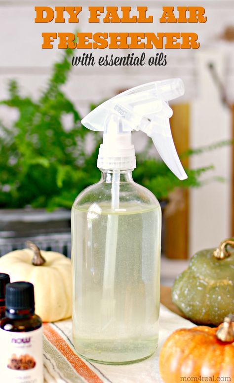 This year I'm ditching the store bought, chemical filled air fresheners and replacing them with this DIY Fall Air Freshener with Essential Oils. It smells amazing and you can make it at home with just a few non-toxic ingredients! #fall #airfreshener #non-toxic #essentialoils #fallscented via @Mom4Real Air Freshener Diy Essential Oils, Baby Items Diy, Homemade Cleaning Recipes, Homemade Air Freshener, Diy Cleaning Products Recipes, Fall Cleaning, Fall Candle Scents, Diy Air Freshener, Diy Essentials