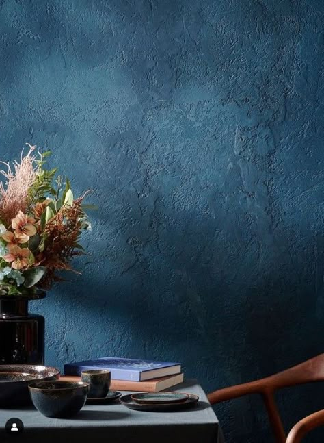 EMOHdeco now also offer stucco wall finishing by Belgian brand Stoopen&Meeus. See this wonderful blue color. A color palette of green and blue tints has a calming effect and makes your interior feel more spatial.⁠ ⁠ Product and color : Crustal Fossil (grof) > 239 Storm 5%⁠ Cement Paint, Stucco Paint, Stucco Wall, Home Design Store, Washing Walls, Concrete Home, Stucco Walls, Deco Home, Simple Furniture