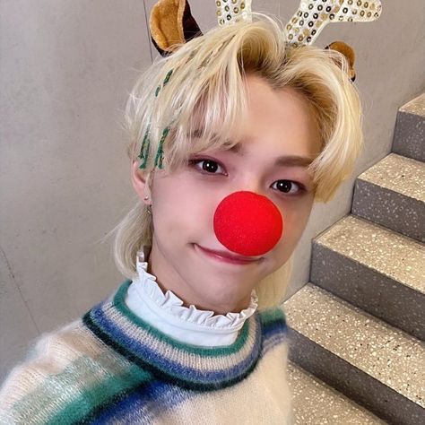 Straykids Christmas Icons, Reindeer Noses, Chan's Room, Young Forever, Winter Wallpaper, Christmas Icons, Kids Icon, Felix Stray Kids, Kids Wallpaper