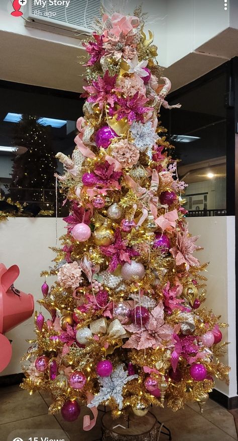 Orange And Pink Christmas, Gold Tinsel Tree, Gold Tinsel Christmas Tree, Hot Pink Christmas Tree, White Christmas Tree Decorations, Tinsel Christmas, Tinsel Christmas Tree, Tinsel Tree, Tree Themes