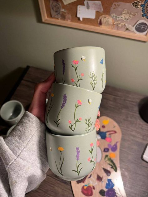 Painting Pottery Plates, Beautiful Cups, Diy Pottery Painting, Pottery Painting Designs, Clay Diy Projects, Tassen Design, Keramik Design, Hand Painted Pottery, Diy Cups