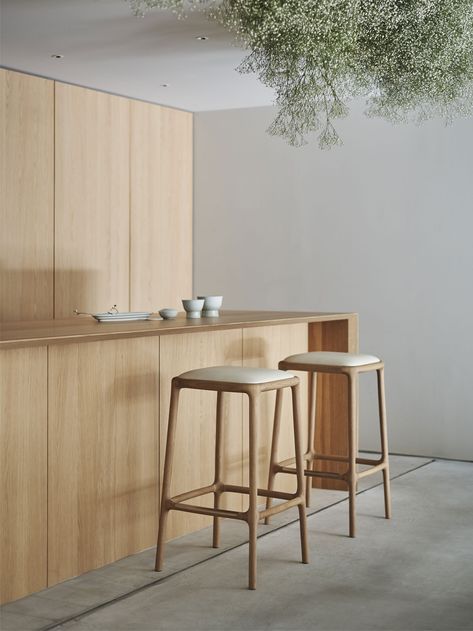 Karimoku Case Study | NF-BS01 Bar Stool – Artilleriet Timber Joints, Simple Composition, Bauhaus Chair, Backless Stools, Norman Foster, Backless Bar Stools, Walnut Desks, Oak Sideboard, Curated Design