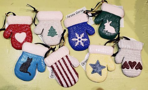 Winter Decorating, Clay Christmas, Polymer Clay Ornaments, Christmas Clay, Polymer Clay Christmas, Clay Ornaments, Diy Clay Crafts, Polymer Clay Projects, Diy Clay