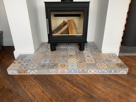 Brick Floor Tile, Paint Fireplace Tile, Tiled Hearth, Fireplace Hearth Decor, Tile Hearth, Tile Around Fireplace, Fire Hearth, Fireplace Hearth Tiles, Fireplace Floor