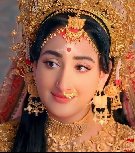 Shivya Pathania as devi Laxmi🌺 (Laxmi Narayan ) Shivya Pathania, Laxmi Narayan, Lakshmi Narayan, Shiv Shakti, Krishna Pictures, Durga Goddess, Curvy Women Jeans, God Art, Krishna