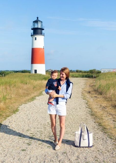 New England Summer Style, Nantucket Style Clothing, Preppy Family, Mackenzie Horan, East Coast Fashion, Spring Family Pictures, New England Prep, England Aesthetic, Flag Sweater