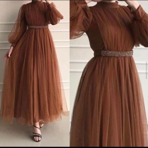 Simple Long Dress, Party Wear Gowns, Long Frock Designs, Simple Frocks, Simple Gowns, Tulle Sleeves, Modest Dresses Casual, Fancy Dresses Long, Long Frocks