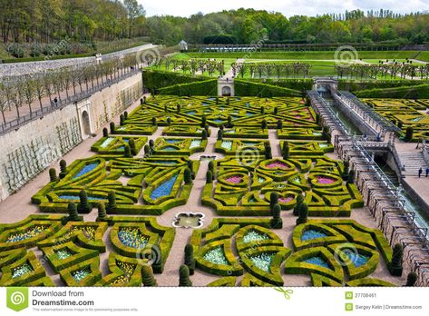 Jardines Del Castillo Francés De Villandry, Francia Imagen de archivo - Imagen de medieval, europa: 27708461 Clash Of Clans, Landscape Design, Landscape Designs