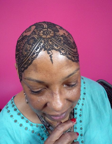 Homemade Henna, Henna Recipe, Scalp Tattoo, Hair Muse, Bald Look, Hair Color Options, Bald Hair, Hair Tattoos, Head Tattoos