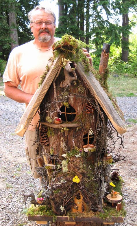 Taman Diy, Fairy Tree Houses, Fairy Garden Crafts, Fairy Garden Designs, Fairy Home, Faeries Gardens, Fairy Tree, Gnome House, Fairy Garden Houses