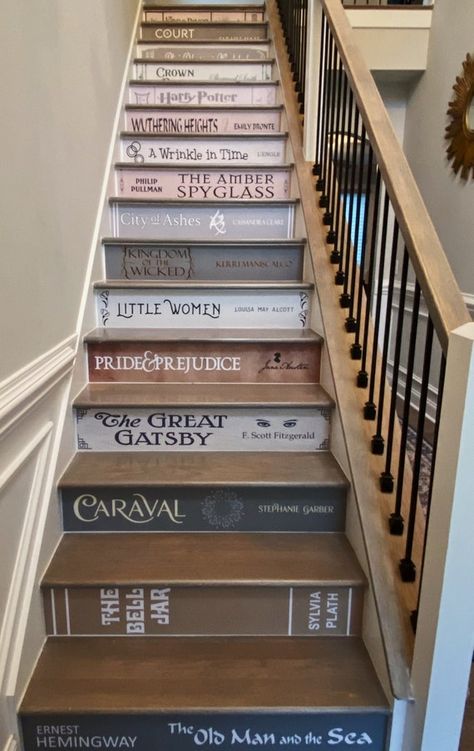 In Home Library Ideas, Books Room Aesthetic, Book Bedroom Ideas, Book Room Aesthetic, Bookstore Interior, Paris Penthouse, Book Staircase, Book Stairs, Stair Decals