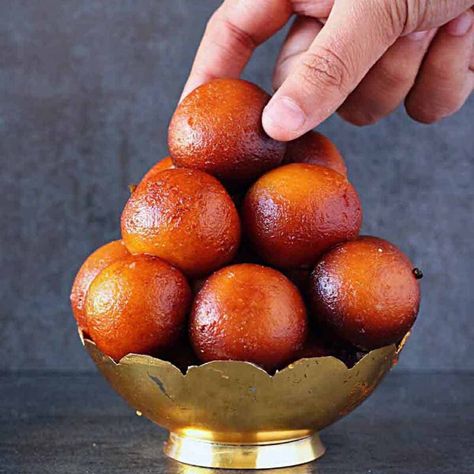 Holi Recipes, Gulab Jamun Recipe, Jamun Recipe, How To Make Dough, Gulab Jamun, Flavored Sugar, Sweet Recipes Desserts, Indian Sweet, Indian Desserts