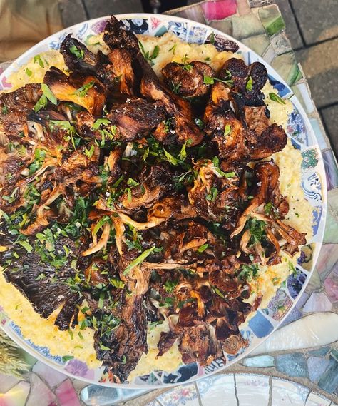 Crispy Roasted Hen of the Woods over Truffled Polenta - Bonberi Mushroom Roast Beef, Hen Of The Woods Mushroom Recipe, Roasted Hen, Mushroom Roast, Hen Of The Woods, Roast Beef Recipe, Truffle Salt, Corn Meal, Alkaline Recipes