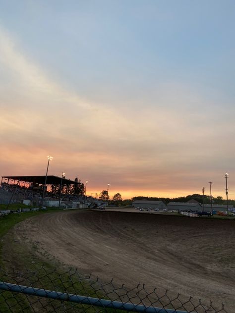 Garron Park Aesthetic, Dirt Track Racing Aesthetic, Racetrack Aesthetic, Race Track Background, Race Tracks, Race Track Aesthetic, Racing Aesthetic, Dirt Bike Track, Motocross Tracks