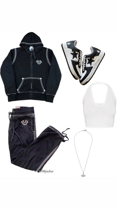 Black Bapestas Outfit, True Religion Outfits Y2k, Black And White Bapestas, White Tracksuit Outfit, Bapestas Outfit, Juicy Culture Tracksuit, Urban Outfitters Fashion, True Religion Tracksuit, True Religion Outfits