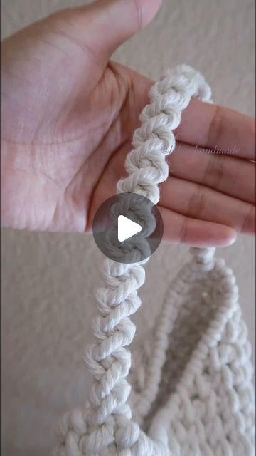 Macrame Bag Tutorial How To Make, Macrame Bag Tutorial, Bracelet Knot, Friendship Knot, Knot Macrame, Macrame Plant Hanger Patterns, Macrame Purse, Macrame Knot, Macrame Bag