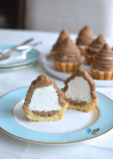 Mont Blanc Dessert, Chestnut Flour, Pastries Desserts, Chestnut Recipes, Tartlets Recipe, Sweetened Whipped Cream, Homemade Sweets, British Baking, French Desserts