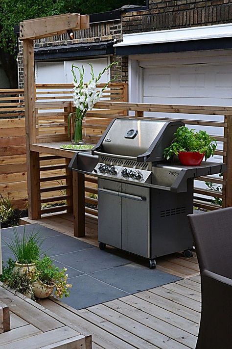 Gas Grills - Amazon.com, one of the world's largest retailer. Visit immediately to buy what you are looking for. Diy Grill Station, Bbq Setup, Outdoor Smoker, Outdoor Grill Area, Design Grill, Outdoor Grill Station, Barbecue Design, Outdoor Kitchen Bars, Charcoal Grills