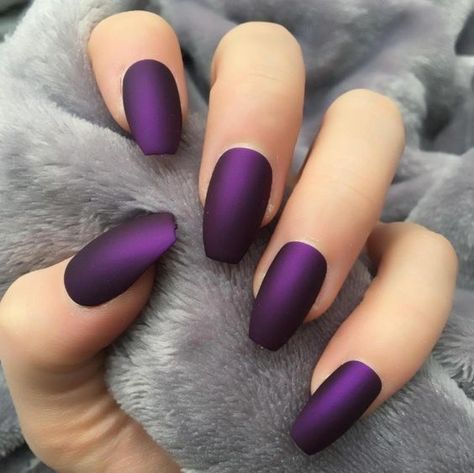 Unghie Sfumate, Purple Nail Art, Matte Nail Polish, Fall Nail Art Designs, Matte Nails Design, Purple Nail, Super Nails, Winter Nail Designs, Fall Nail Art